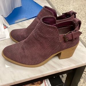 Dark purple Quipid boots with tan sole